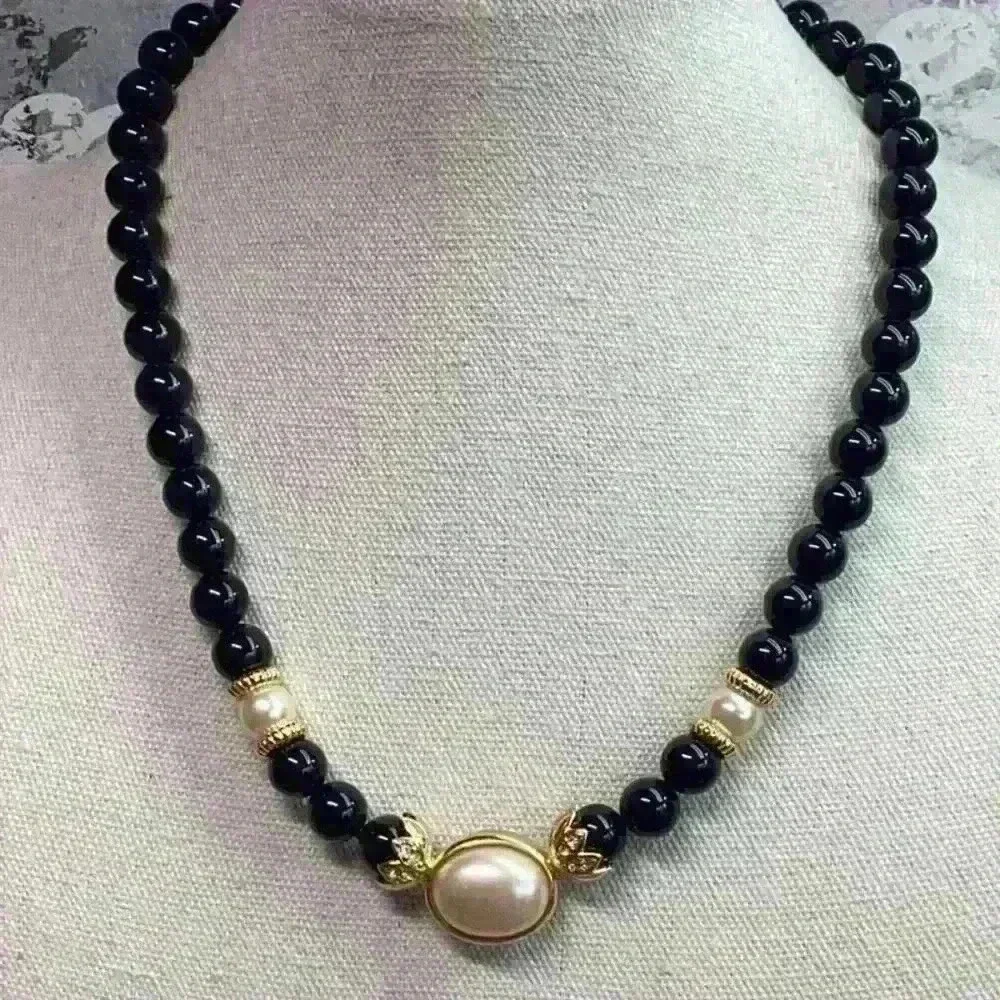 Vintage Faux Pearl and Black Beaded Necklace